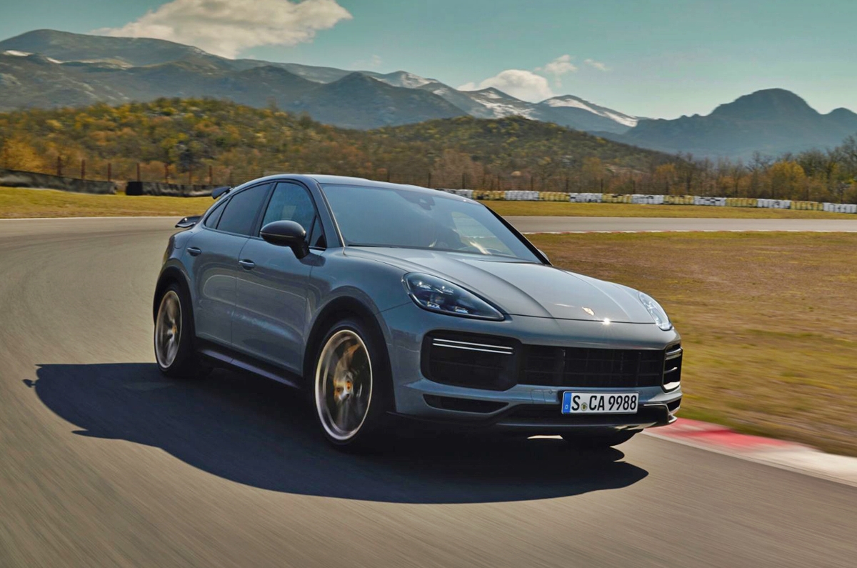 Porsche Cayenne Turbo GT front quarter 